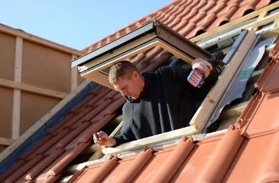 Pose de fenêtres de toit Velux à Metzeresche